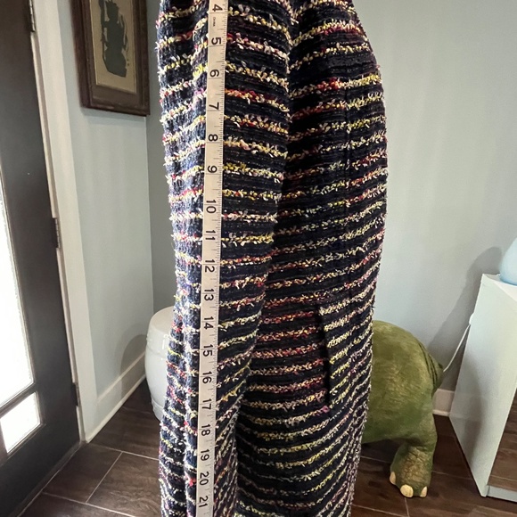 Woman’s size 8 Cabi Multicolored Headline Topper - Picture 15 of 16